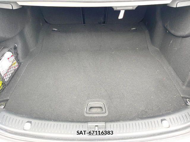 Mercedes Benz E-CLASS 2016-09 8230782-10