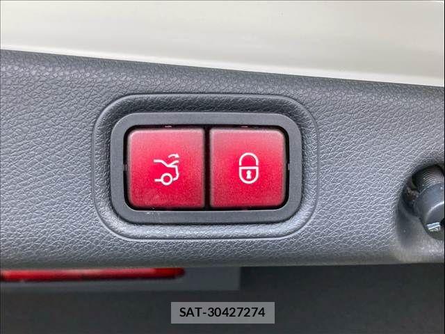 Mercedes Benz E-CLASS 2019-11 8245874-9