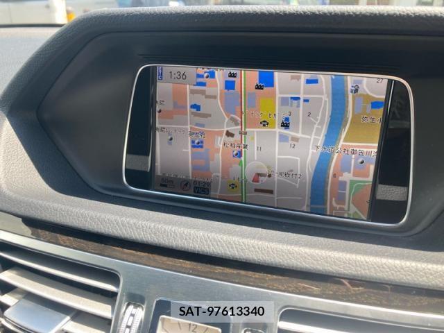 Mercedes Benz E-CLASS 2013-10 8315388-13