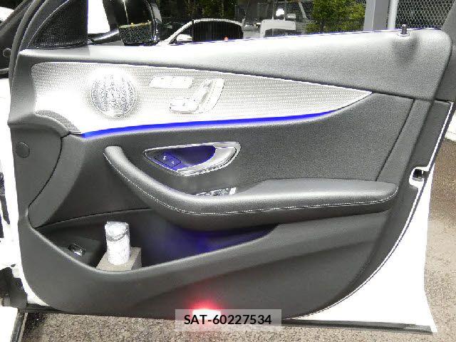 Mercedes Benz E-CLASS 2016-08 8315386-24