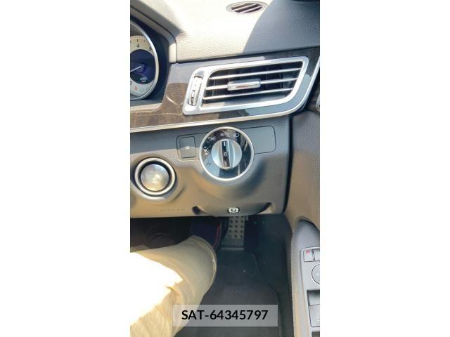 Mercedes Benz E-CLASS 2014-04 8315389-13