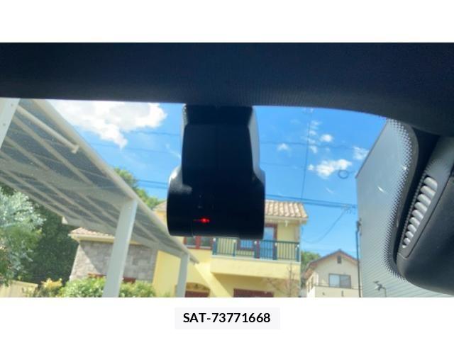 Mercedes Benz E-CLASS 2016-10 8354923-17