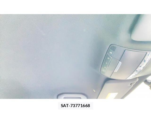 Mercedes Benz E-CLASS 2016-10 8354923-25