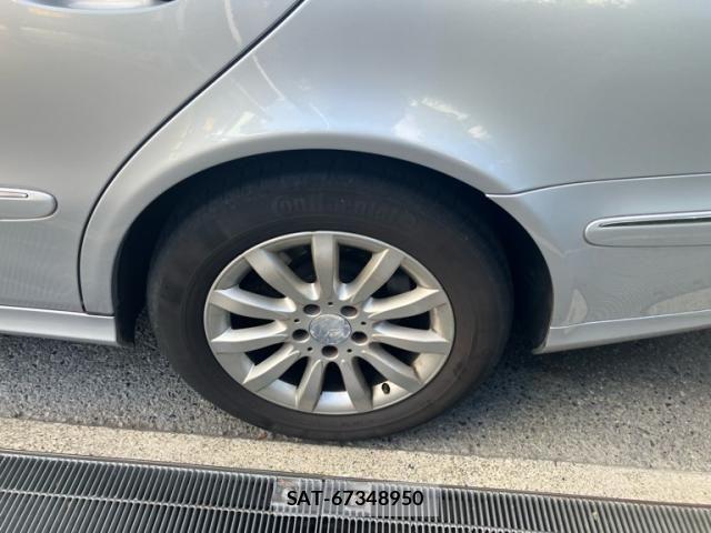 Mercedes Benz E-CLASS 2009-03 8366942-6