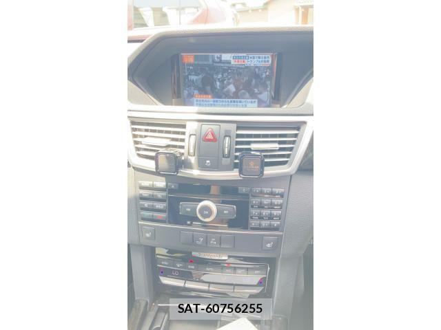 Mercedes Benz E-CLASS 2009-08 8366941-19