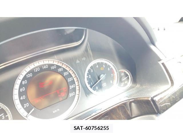 Mercedes Benz E-CLASS 2009-08 8366941-25