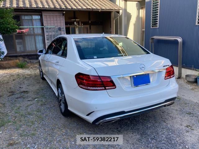 Mercedes Benz E-CLASS 2013-08 8413533-3