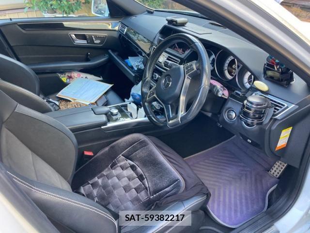 Mercedes Benz E-CLASS 2013-08 8413533-8