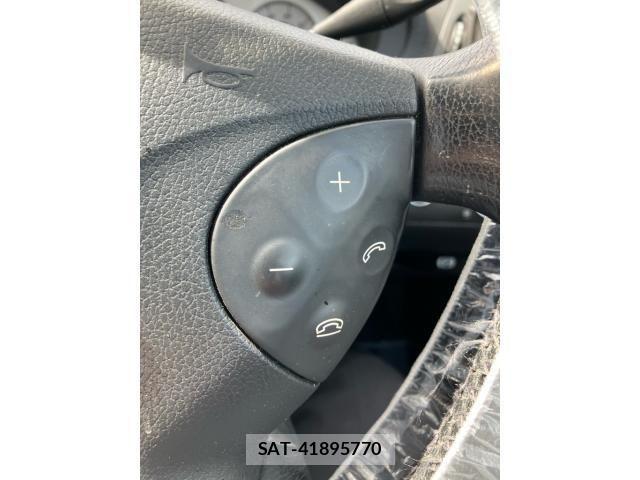 Mercedes Benz E-CLASS 2005-09 8413537-17
