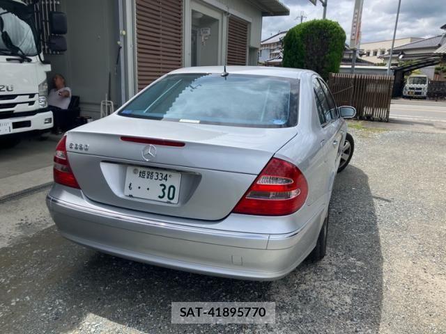 Mercedes Benz E-CLASS 2005-09 8413537-1