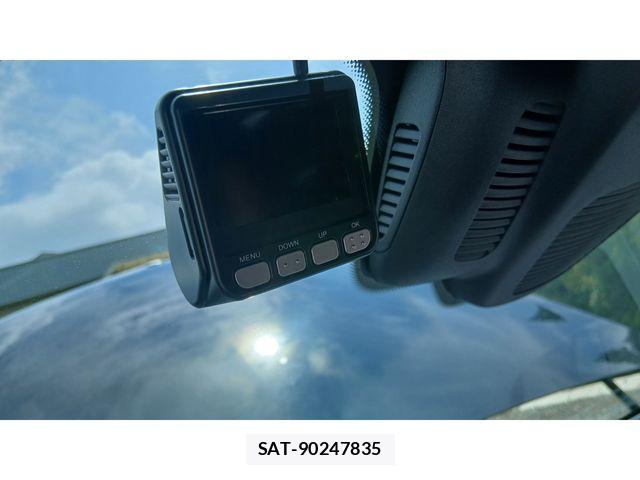 Mercedes Benz E-CLASS 2020-04 8413530-13