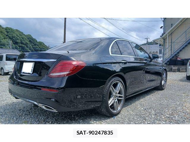 Mercedes Benz E-CLASS 2020-04 8413530-3