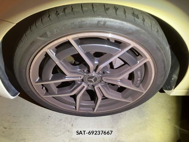 Mercedes Benz E-CLASS 2021-12 8438412-9