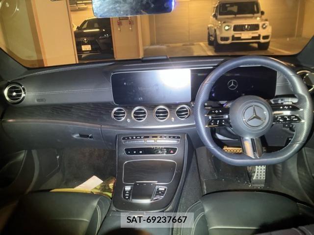 Mercedes Benz E-CLASS 2021-12 8438412-13