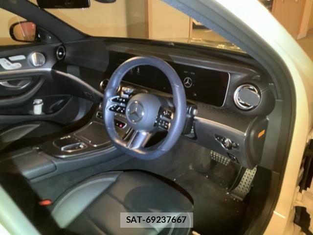 Mercedes Benz E-CLASS 2021-12 8438412-15