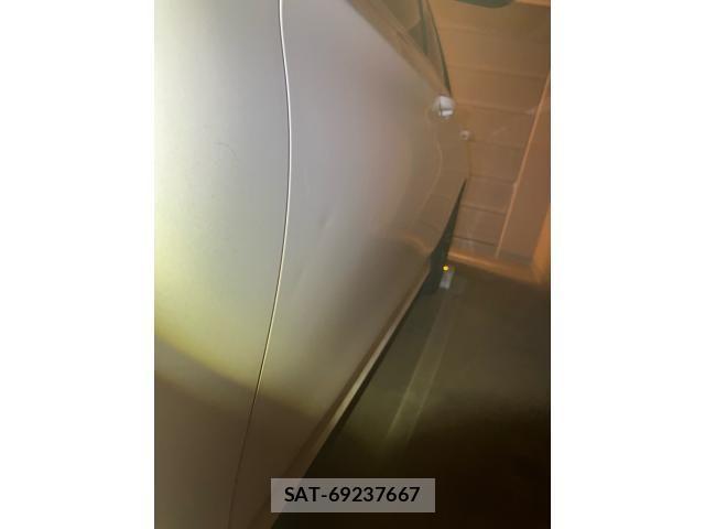 Mercedes Benz E-CLASS 2021-12 8438412-25