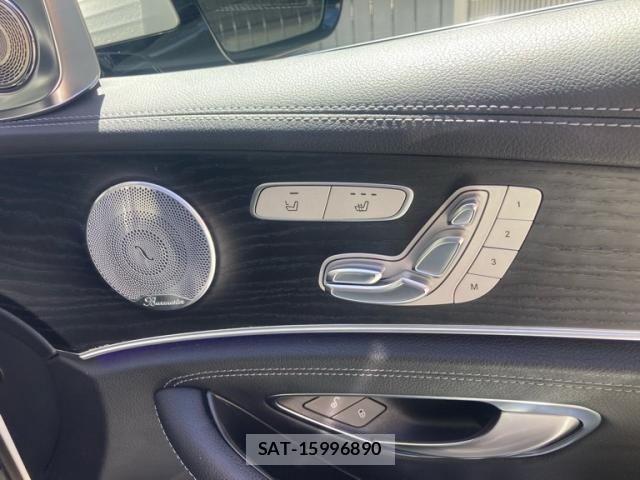 Mercedes Benz E-CLASS 2017-05 8438414-16