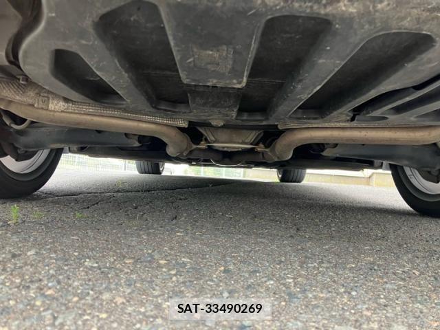 Mercedes Benz E-CLASS 2015-02 8485729-19