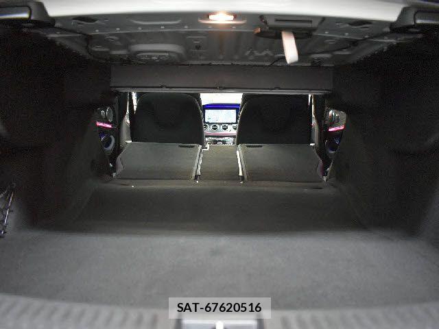 Mercedes Benz E-CLASS 2017-08 8485724-19