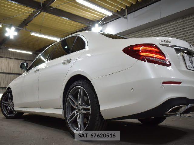 Mercedes Benz E-CLASS 2017-08 8485724-23