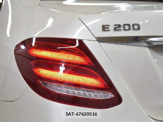 Mercedes Benz E-CLASS 2017-08 8485724-26