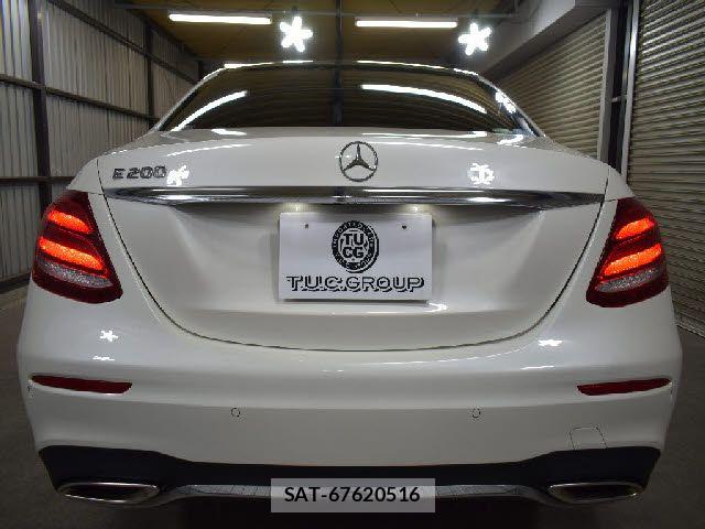 Mercedes Benz E-CLASS 2017-08 8485724-28