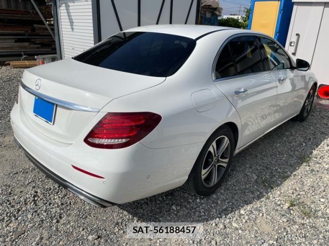 Mercedes Benz E-CLASS 2019-05 8525713-2