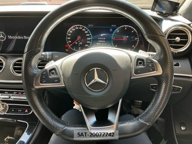 Mercedes Benz E-CLASS 2018-09 8525714-17