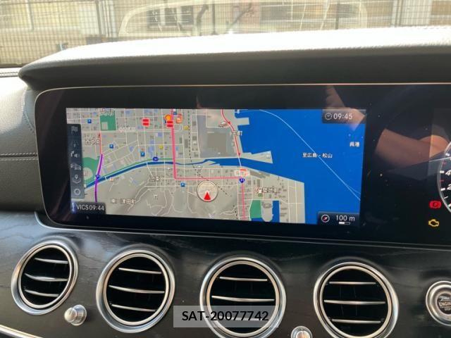 Mercedes Benz E-CLASS 2018-09 8525714-19