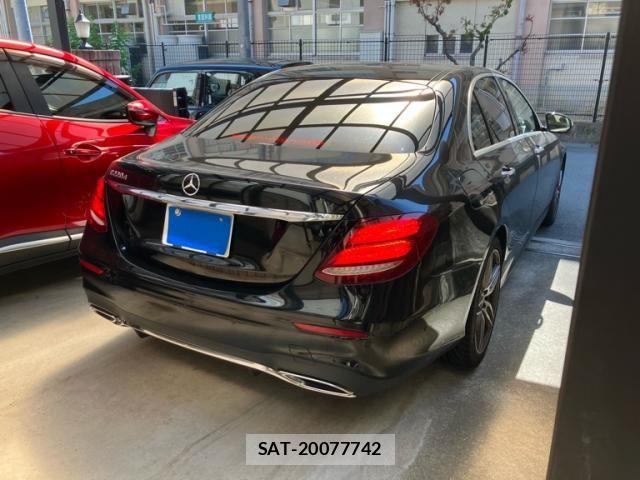 Mercedes Benz E-CLASS 2018-09 8525714-3