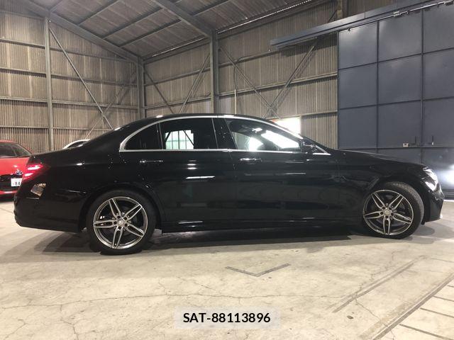 Mercedes Benz E-CLASS 2016-07 8525704-13