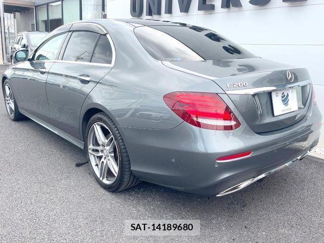 Mercedes Benz E-CLASS 2016-08 8525712-17