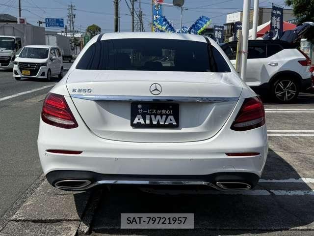 Mercedes Benz E-CLASS 2017-04 8562631-3