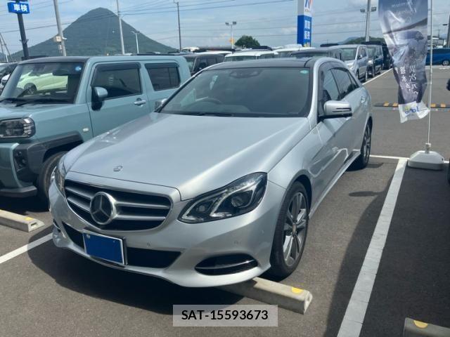 Mercedes Benz E-CLASS 2013-09 8660184-0