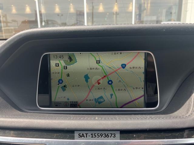 Mercedes Benz E-CLASS 2013-09 8660184-16