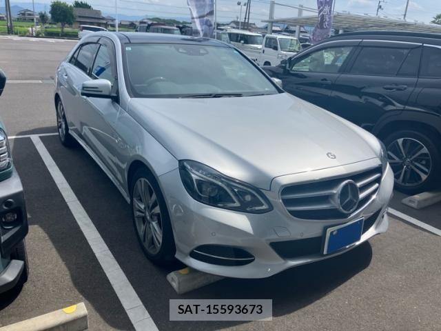 Mercedes Benz E-CLASS 2013-09 8660184-1