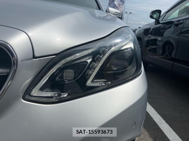Mercedes Benz E-CLASS 2013-09 8660184-24