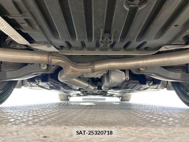 Mercedes Benz E-CLASS 2018-09 8660182-11