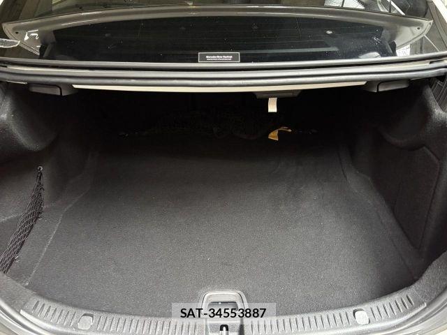 Mercedes Benz E-CLASS 2017-09 8685932-10