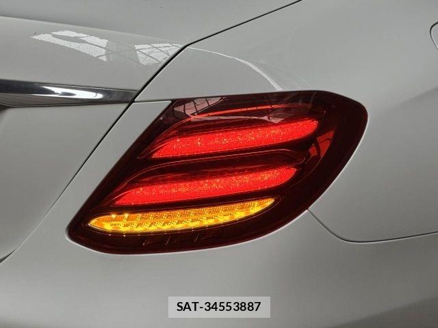 Mercedes Benz E-CLASS 2017-09 8685932-25