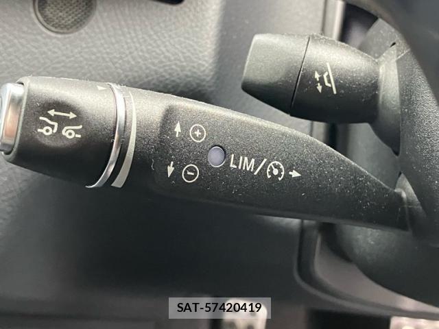 Mercedes Benz E-CLASS 2015-06 8743852-16