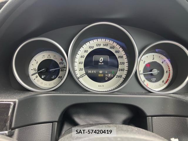 Mercedes Benz E-CLASS 2015-06 8743852-17