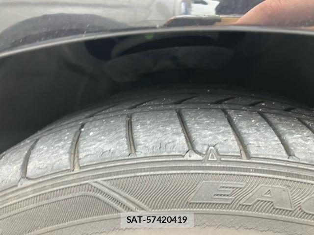 Mercedes Benz E-CLASS 2015-06 8743852-8