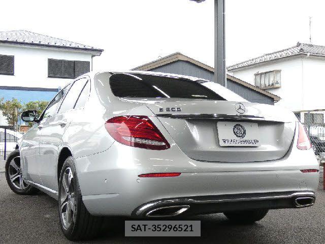 Mercedes Benz E-CLASS 2018-12 8743850-2