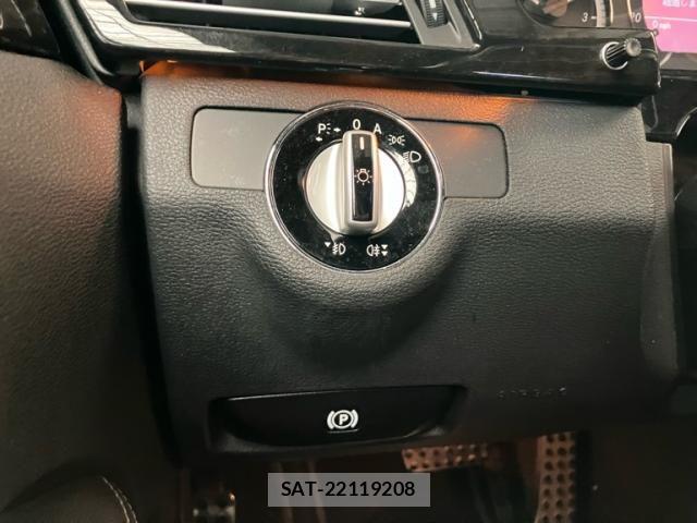 Mercedes Benz E-CLASS 2009-08 8796625-16