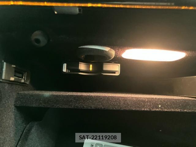 Mercedes Benz E-CLASS 2009-08 8796625-23