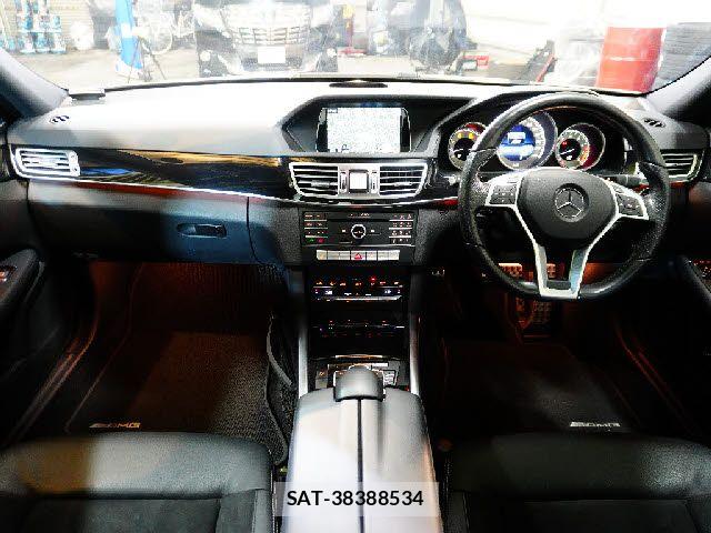 Mercedes Benz E-CLASS 2016-03 8796623-1