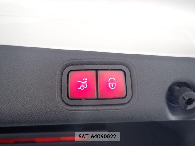 Mercedes Benz E-CLASS 2019-08 8796624-25