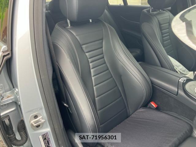 Mercedes Benz E-CLASS 2022-12 8830251-12