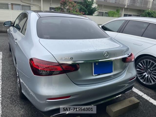 Mercedes Benz E-CLASS 2022-12 8830251-2